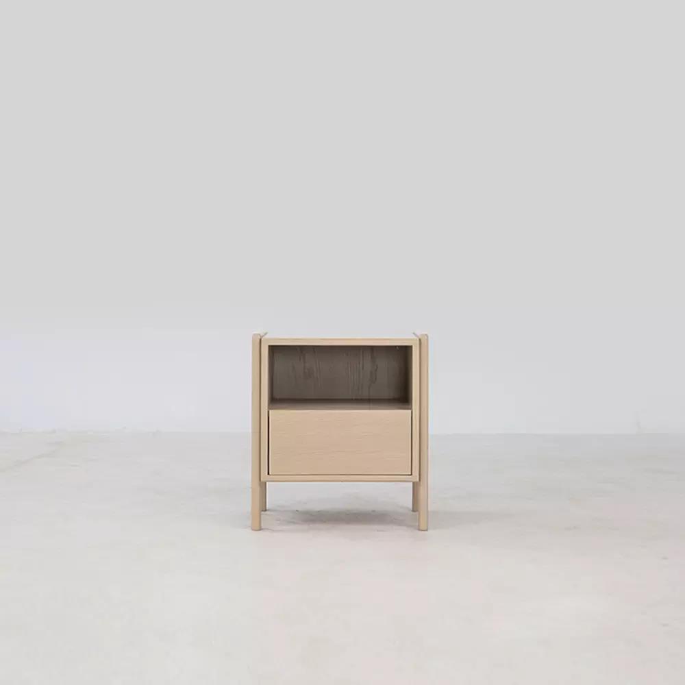Plume 床头柜 - 46cm
